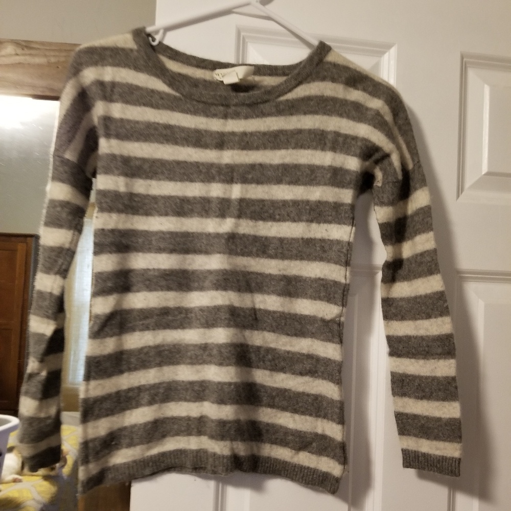 Gray and white sweater